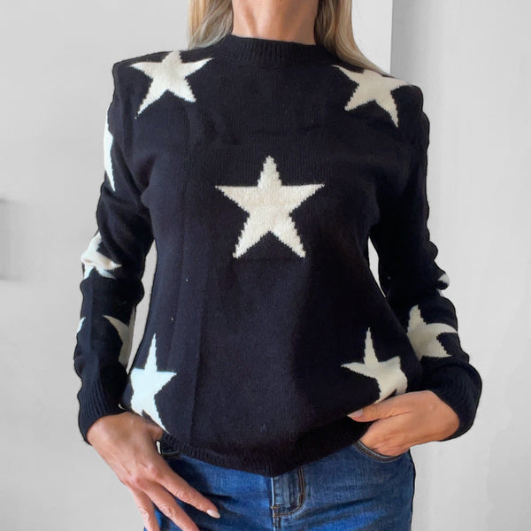 Maglione con Stelle Iconiche – Chic e Confortevole