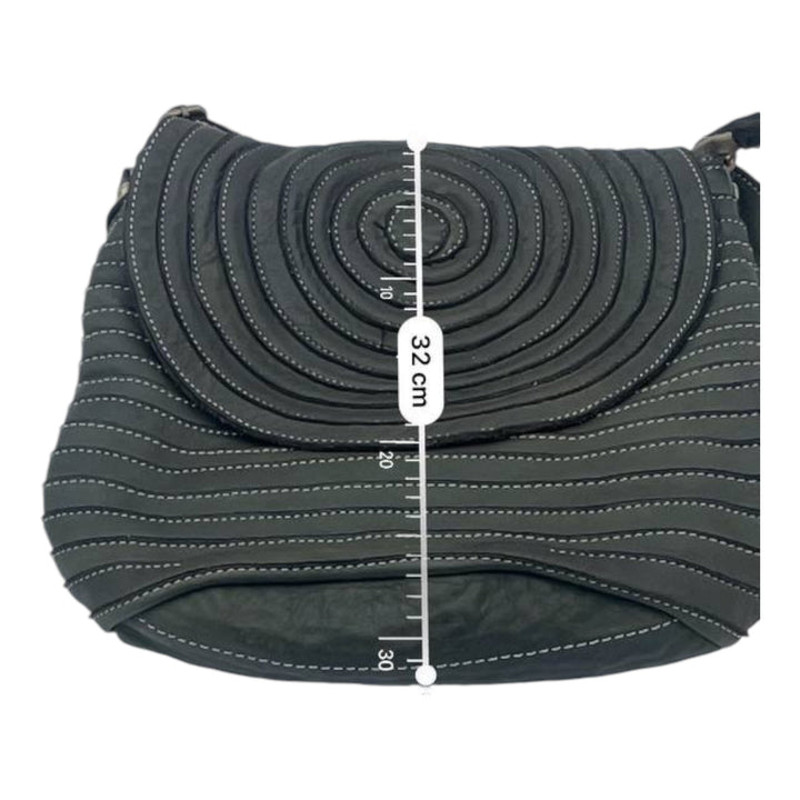 Borsa a tracolla in pelle – Design circolare | Eleganza artigianale Made in Italy - PinUp Shoes