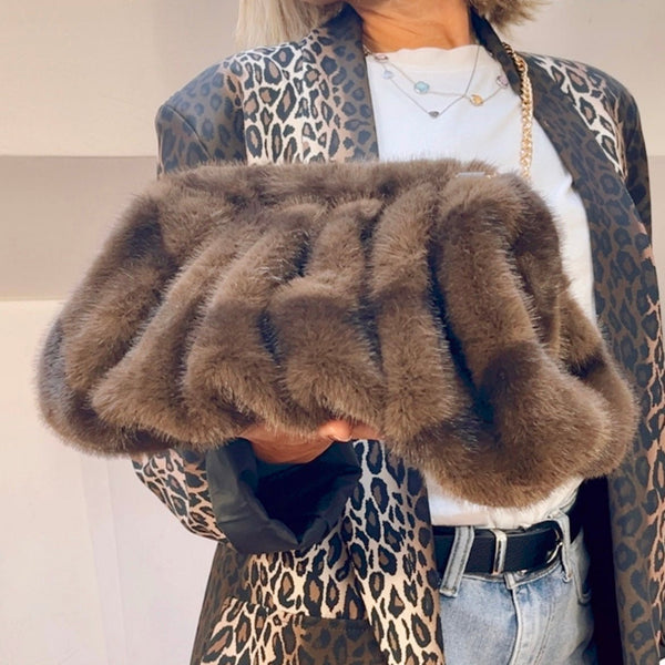 Borsa Softy Con Catenella - Eco Visone in - PinUp Shoes