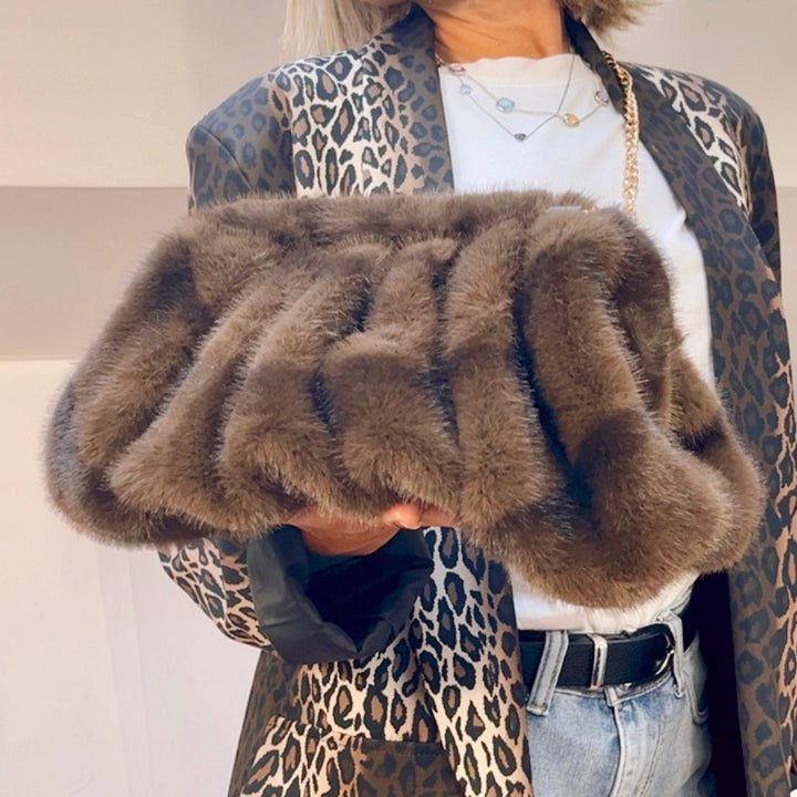 Borsa Softy Con Catenella - Eco Visone in - PinUp Shoes