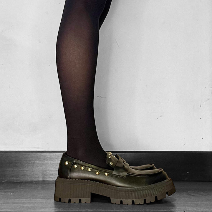 Mocassini Borchiati Custom – Eleganza con un Tocco di Personalità - PinUp Shoes