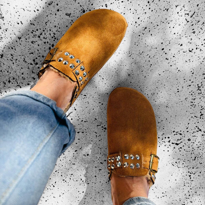 Sabot Borchiato Nina - Interno Peloso - PinUp Shoes