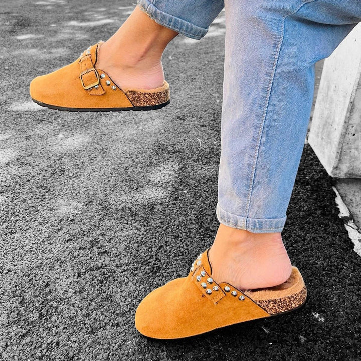 Sabot Borchiato Nina - Interno Peloso - PinUp Shoes