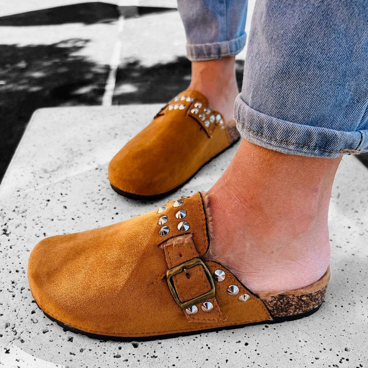 Sabot Borchiato Nina - Interno Peloso - PinUp Shoes