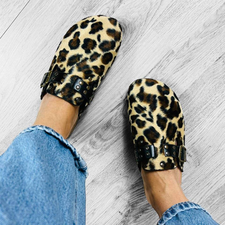 Sabot Maculato Borchiato Jungle - Con Cinturino Regolabile - PinUp Shoes