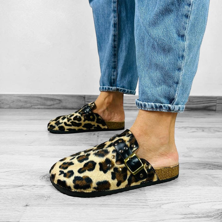 Sabot Maculato Borchiato Jungle - Con Cinturino Regolabile - PinUp Shoes