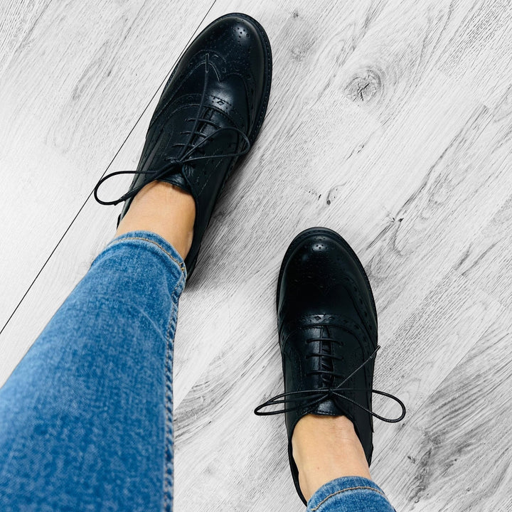 Scarpe Oxford Eleganza in Pelle – Classic Brogue per ogni occasione - PinUp Shoes