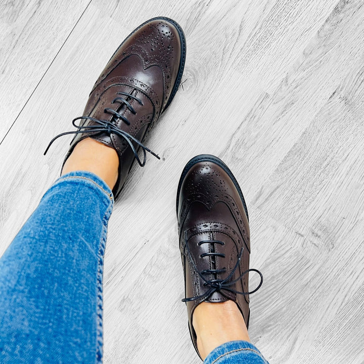 Scarpe Oxford Eleganza in Pelle – Classic Brogue per ogni occasione - PinUp Shoes