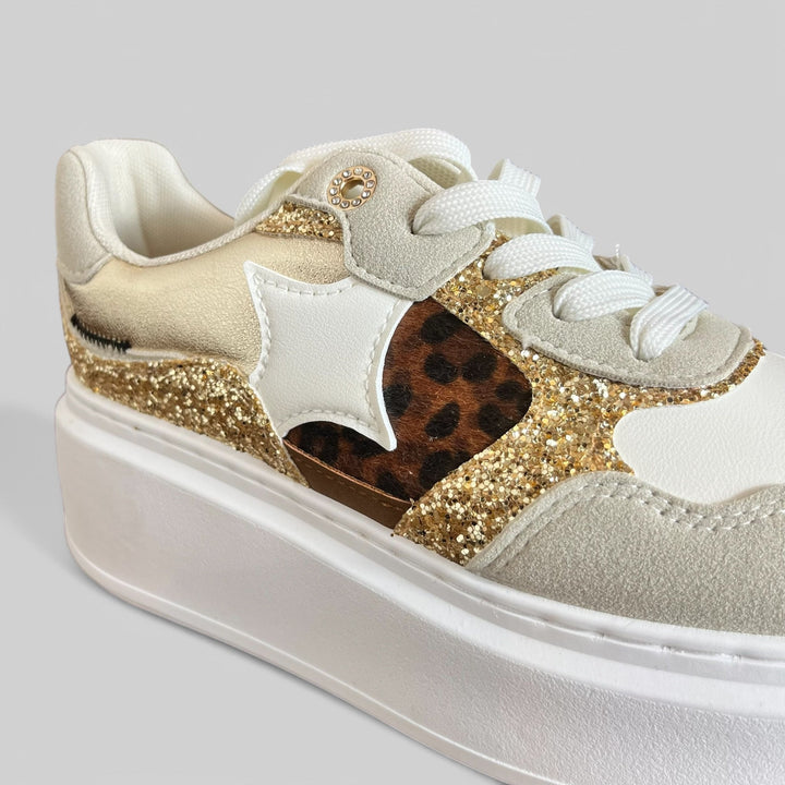 Sneakers Camy Platform Gold Glam – Lusso casual con un twist animalier - PinUp Shoes